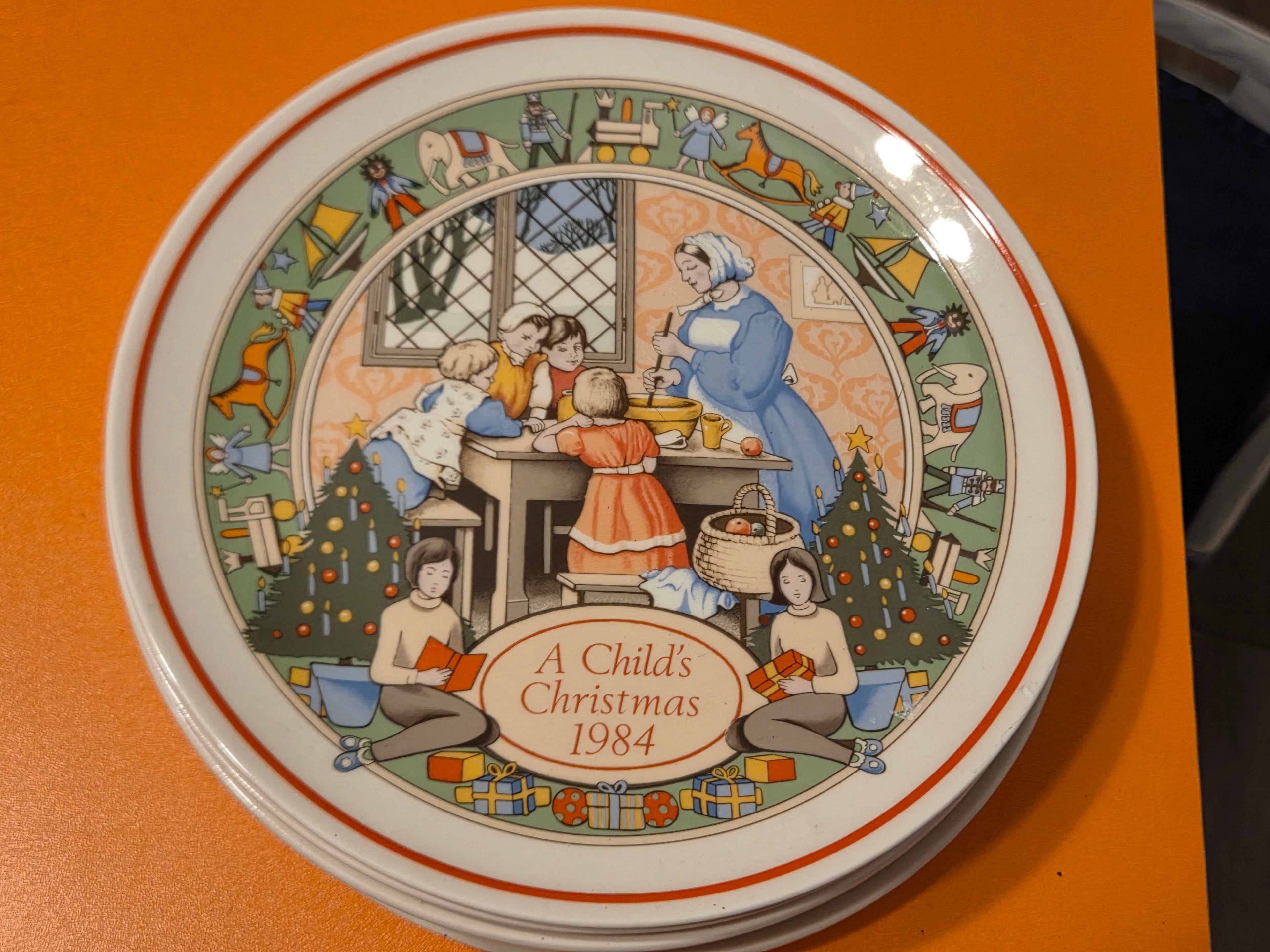 Wedgwood "A Child's Christmas" Collector Plates 1979–1984 – Made in England