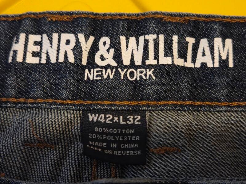 Henry & William Distressed Men's Jeans — Size 42×32