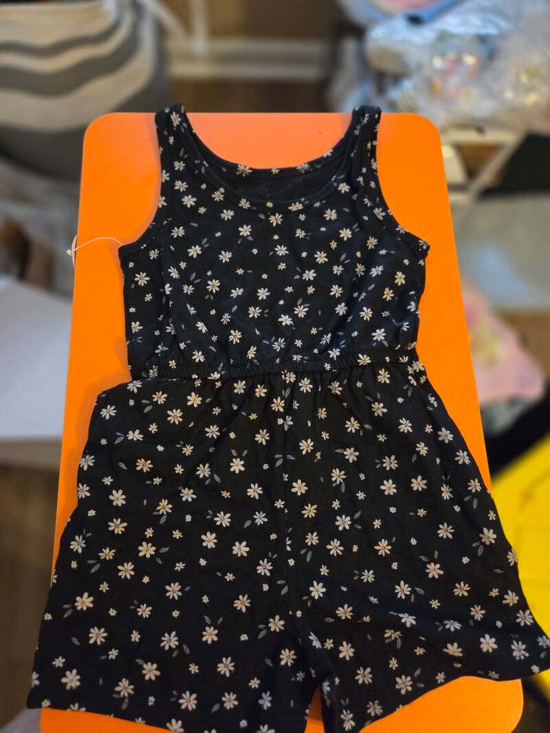 Wonder Nation Romper Girls Small XS Black Daisy Ditsy Floral Pockets New