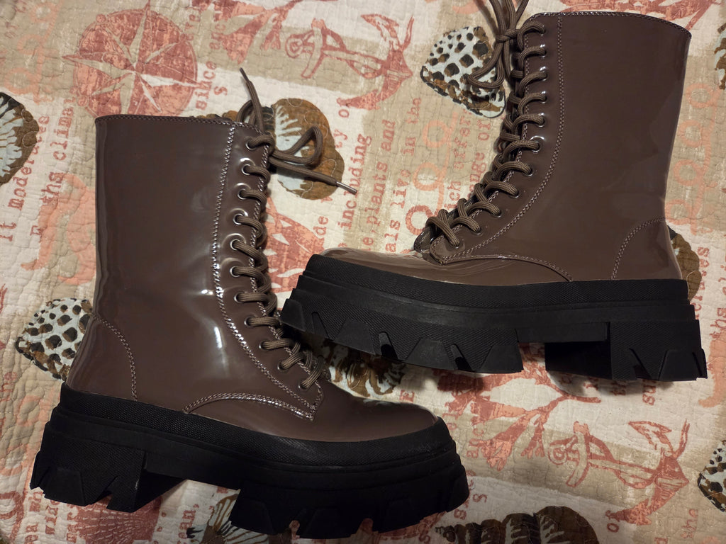 Grunge Combat Boots — Size 10 | Zip & Lace-Up | Brown