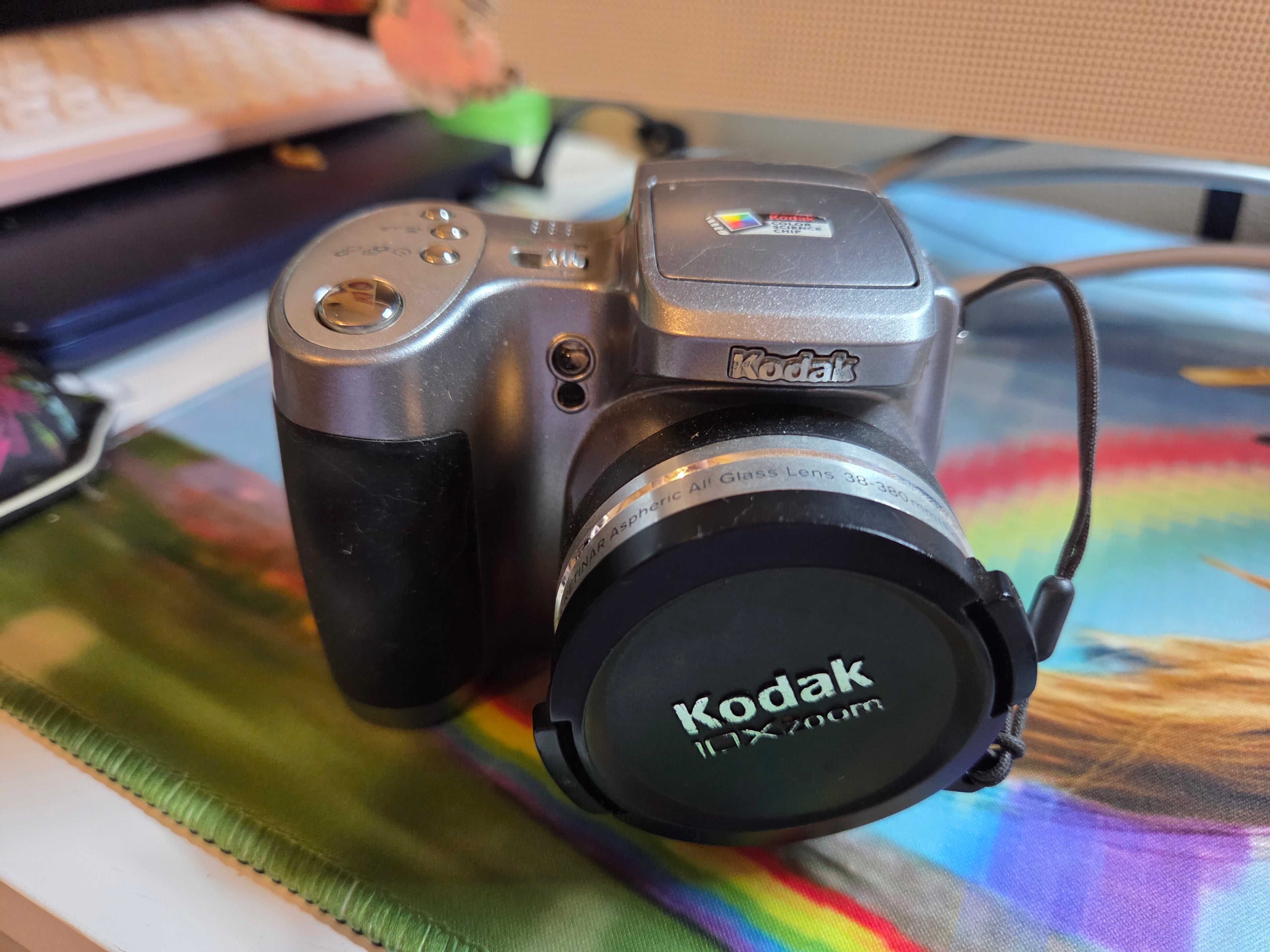 Kodak EasyShare Z740 5.0MP 10x Zoom Digital Camera – Silver