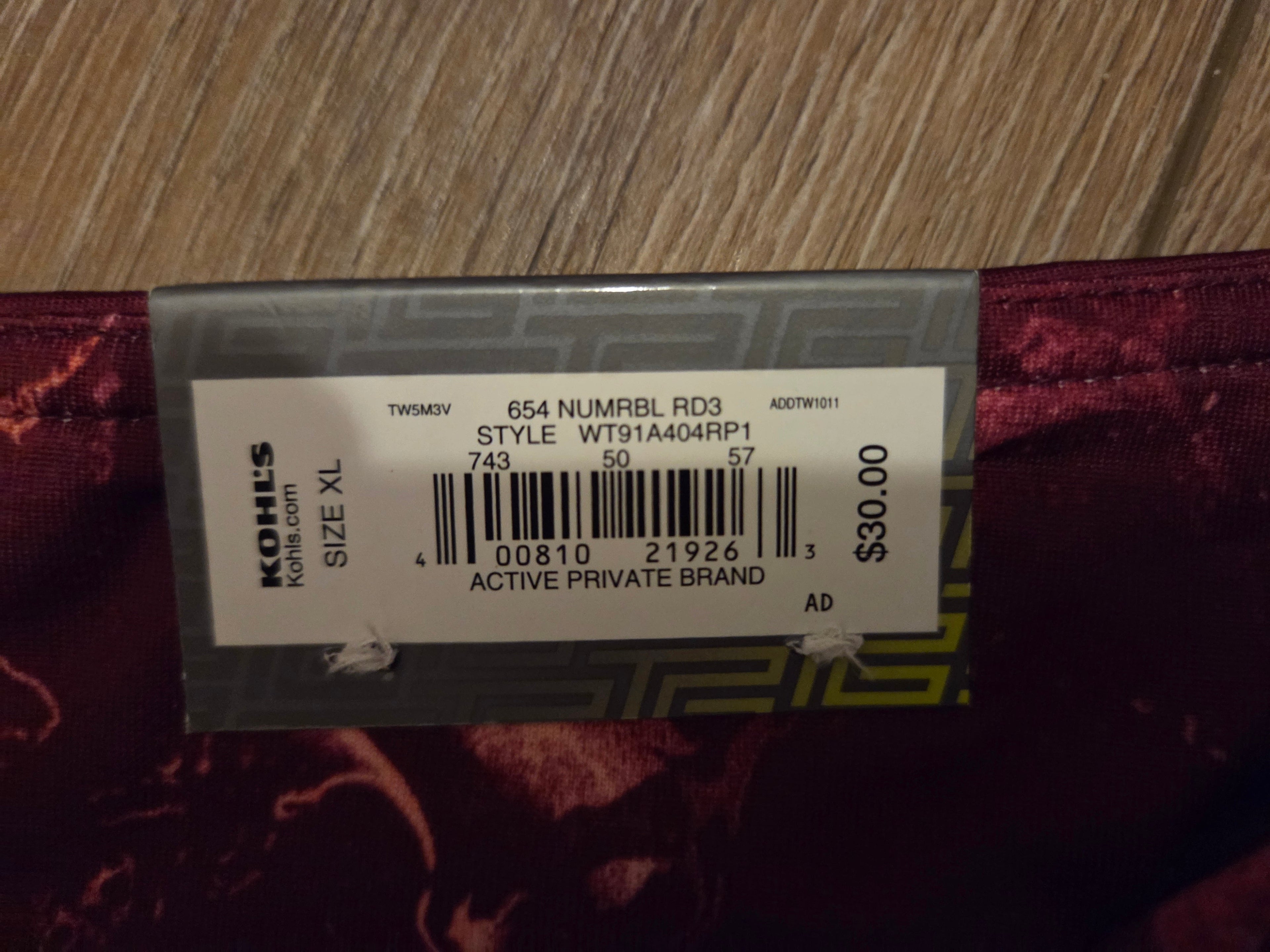 NWT Dry-Tek Women's Compression Leggings – Tie Dye Red, Size XL