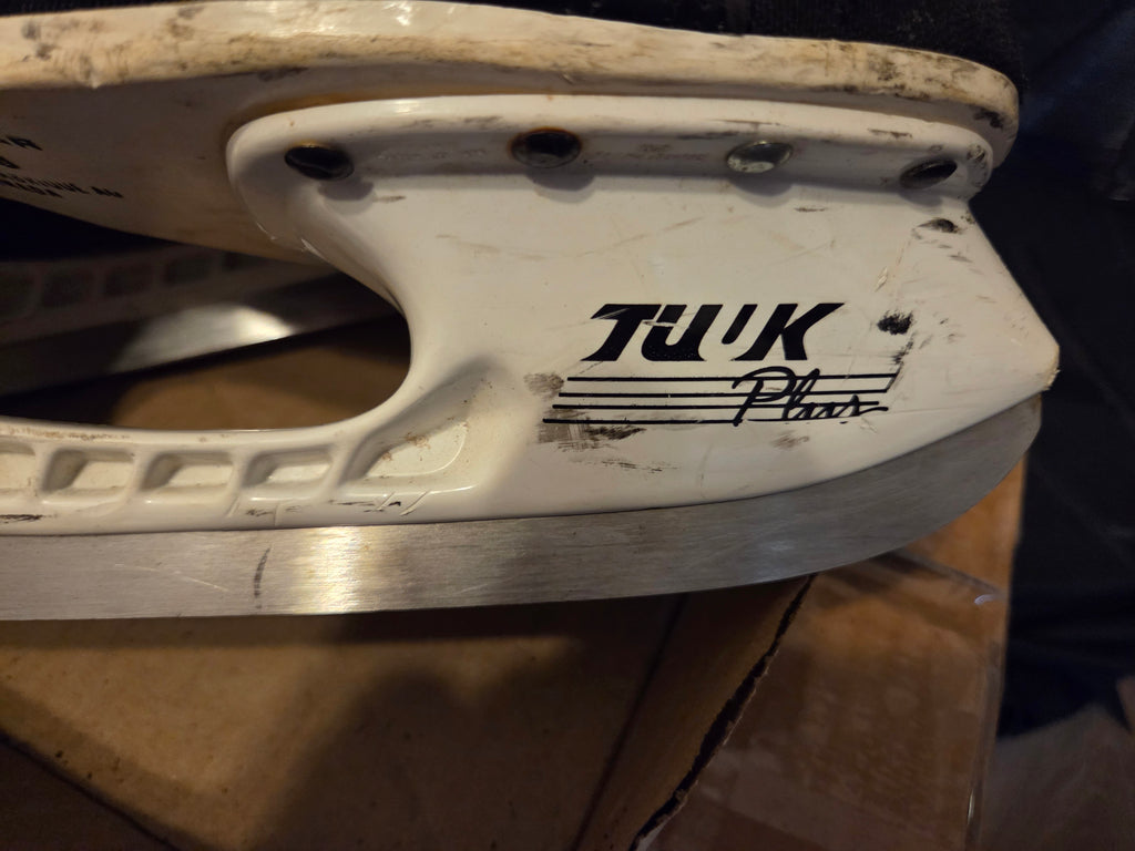 Bauer Supreme 1000 Hockey Skates Regular Width 8 (Used)