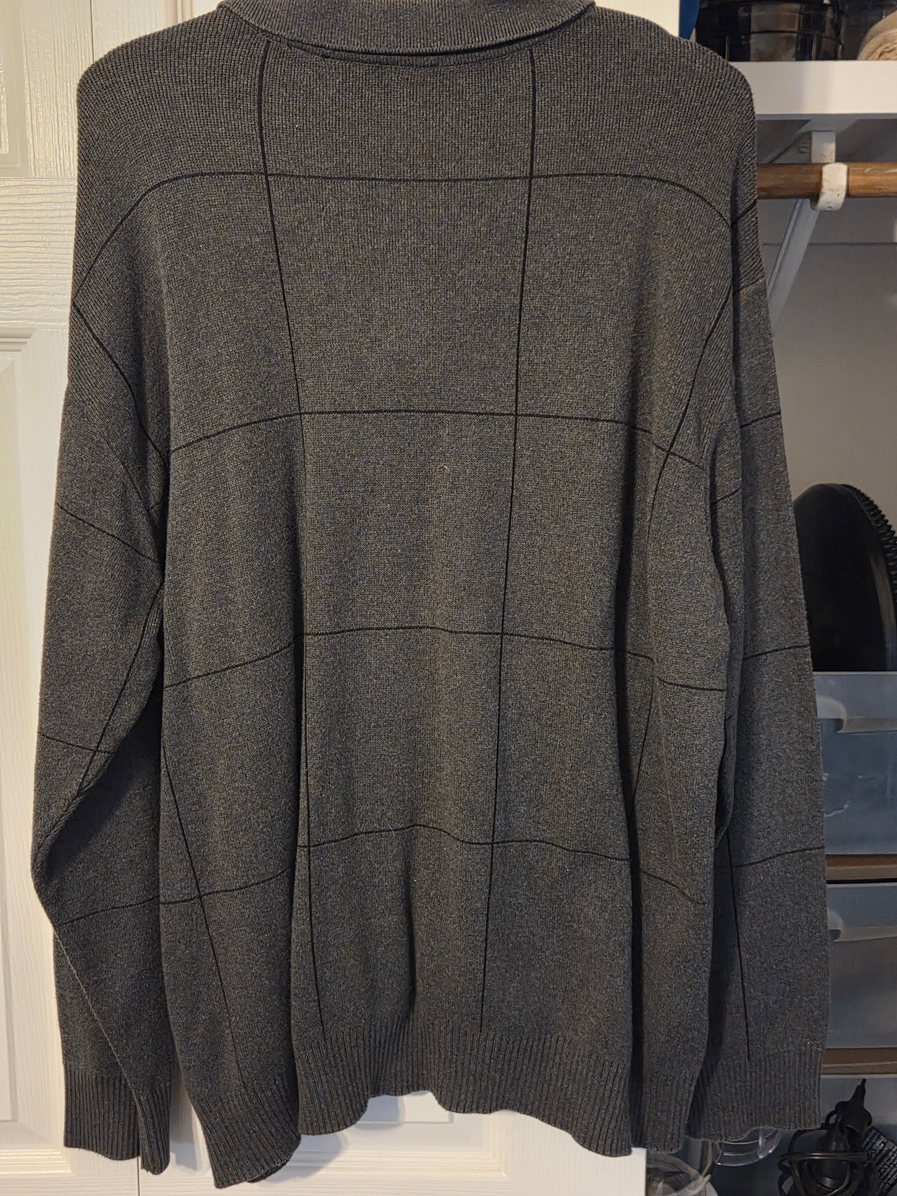 Greg Norman Charcoal Gray Windowpane Check Sweater (Men's XL) Preowned