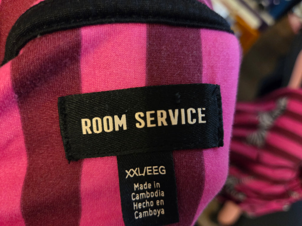 Room Service Women's 2-Piece Shawl Collar Pajama Set (Pink, XXL) Preowned