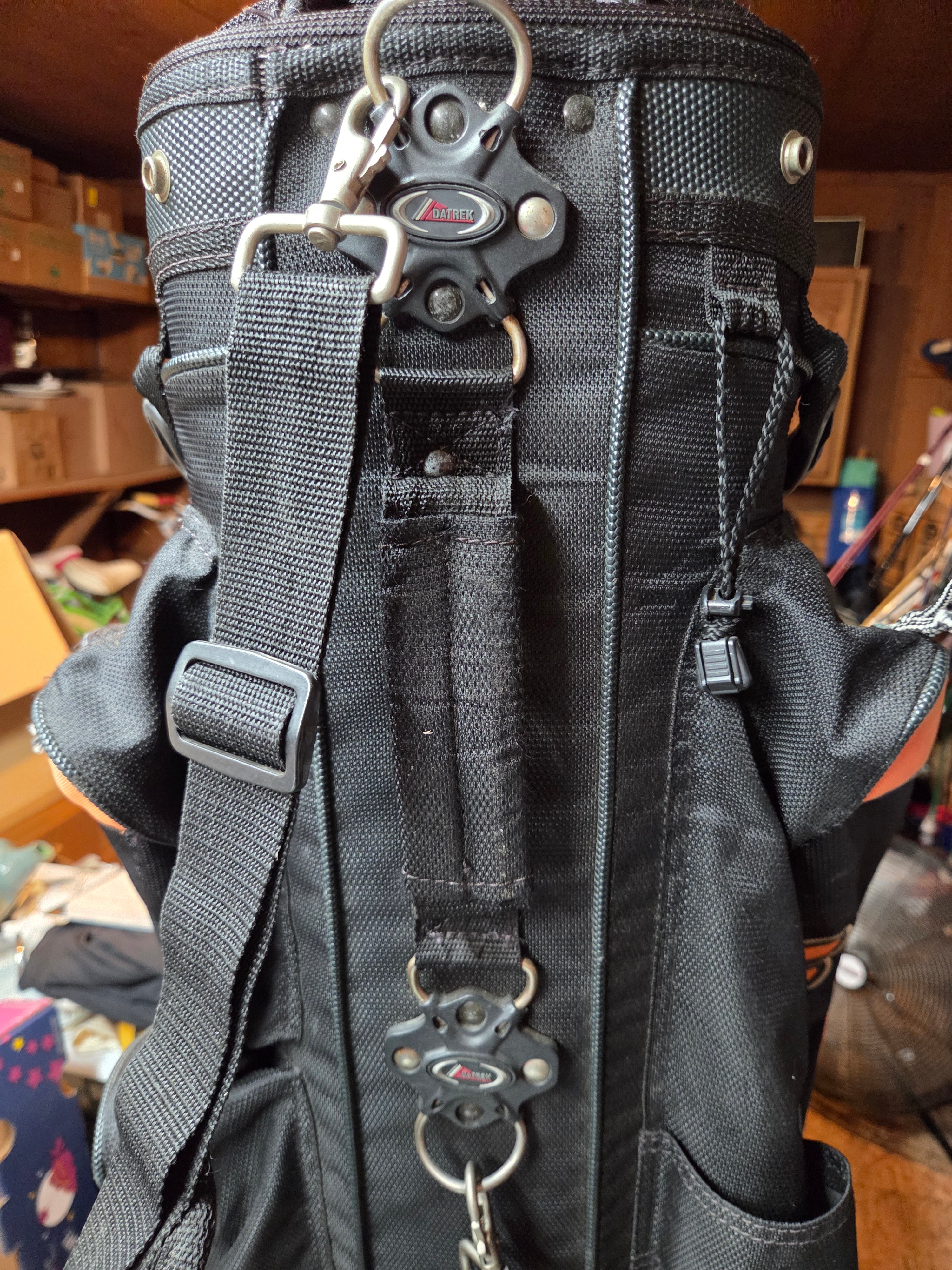 Datrek Hooters IDS Golf Cart Bag – 14-Way Divider | Black & Orange | Preowned