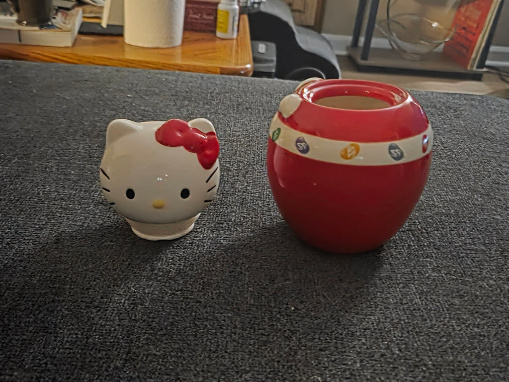 2010 Sanrio Hello Kitty x Jelly Belly Ceramic Candy Jar – Hello Kitty Head Lid