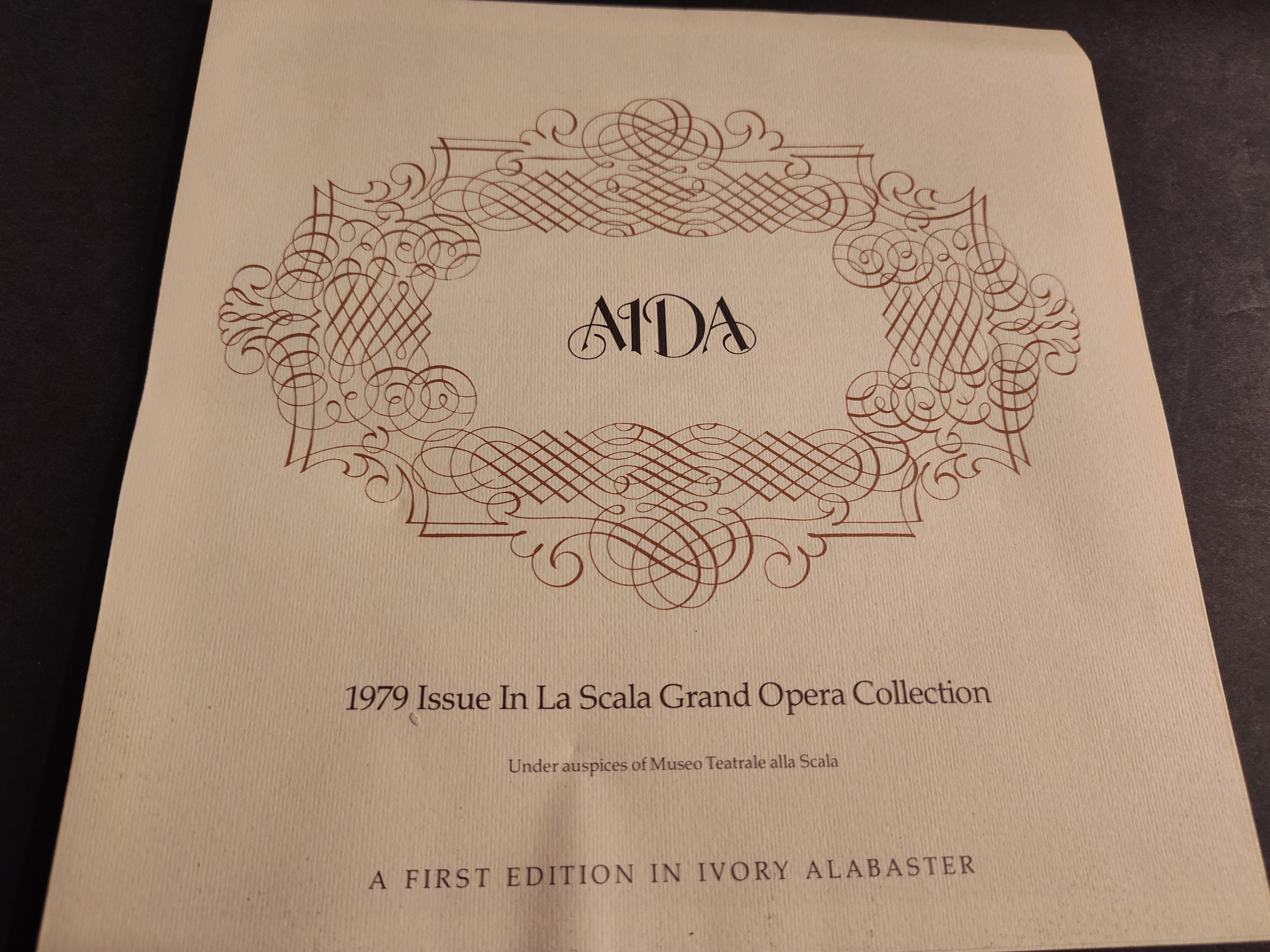 Studio Dante Di Volteradici "Aida" Bas-Relief Collector Plate – La Scala Grand Opera Collection (1979)
