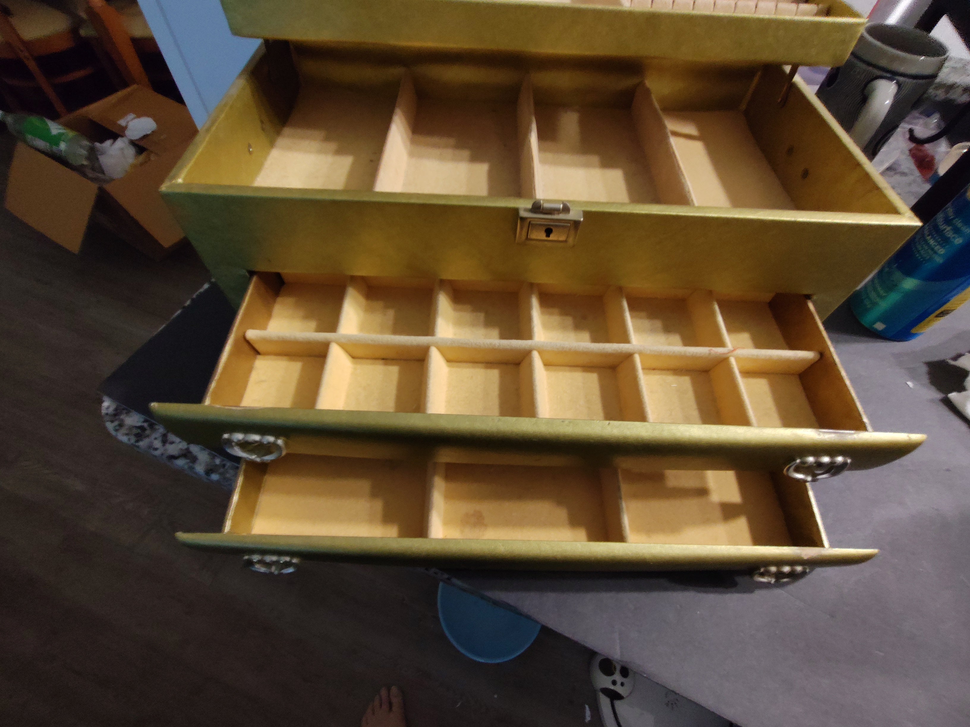 Vintage Lady Buxton Jewelry Box — 2 Drawers, 4-Tier Green (1960s–70s)