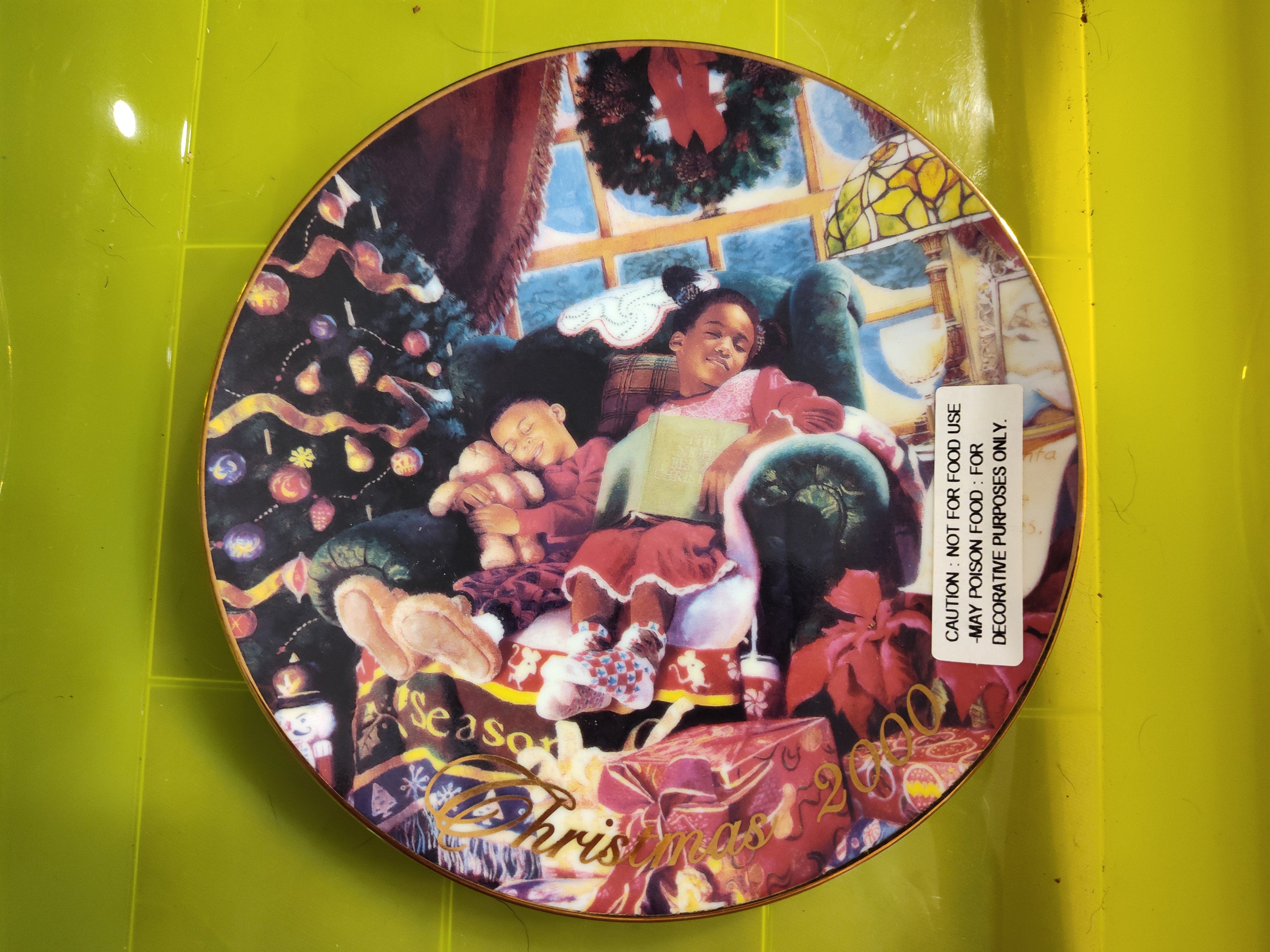 Avon "Christmas Dreams" Collectible Plate – African American Version