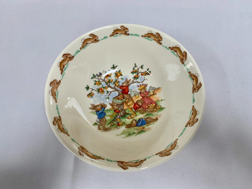 Royal Doulton Bunnykins Children's Bowl – Apple Picking Scene, Fine Bone China England