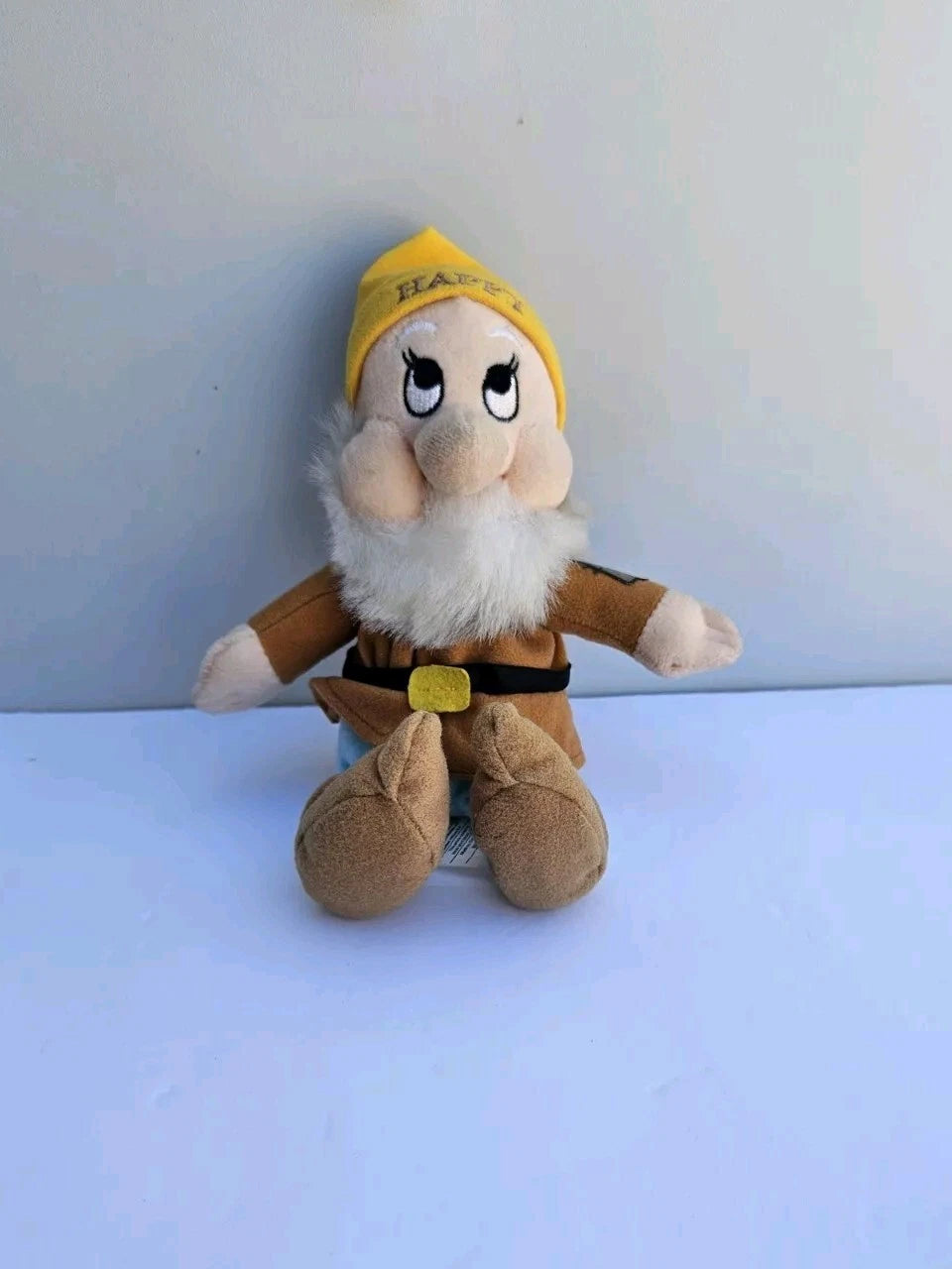 HAPPY Dwarf 8" Plush Snow White & the Seven Dwarfs Vintage Beanie Preowned