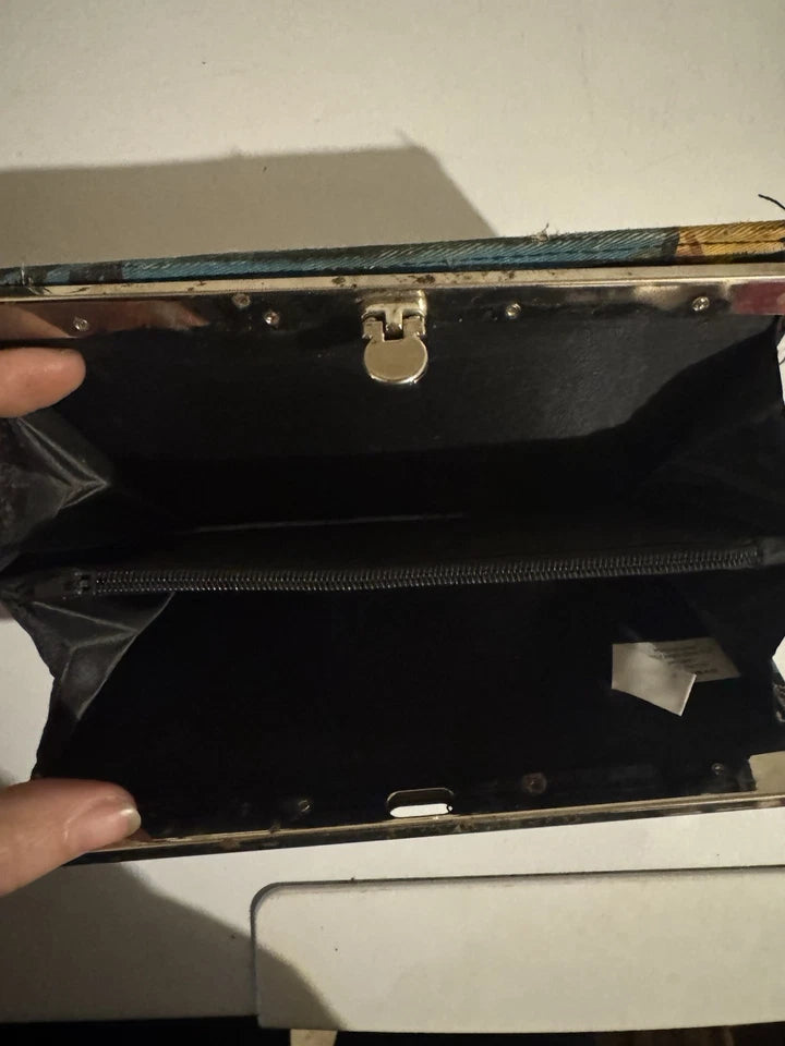Perry the Platypus Wallet - Phineas and Ferb Disney