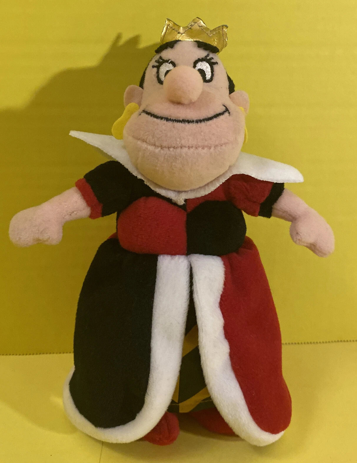 Walt Disney Queen of Hearts Bean Bag Plush Alice in Wonderland NWT